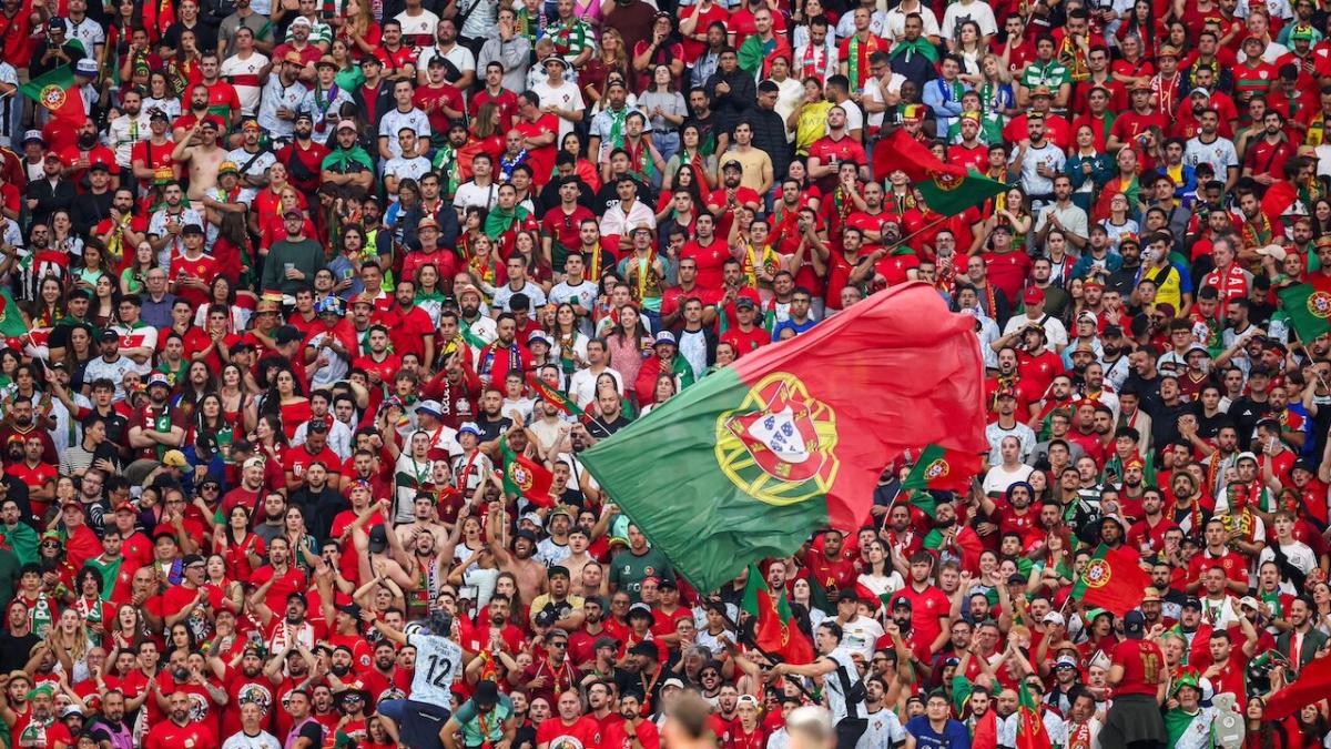 Portuguese football fans
